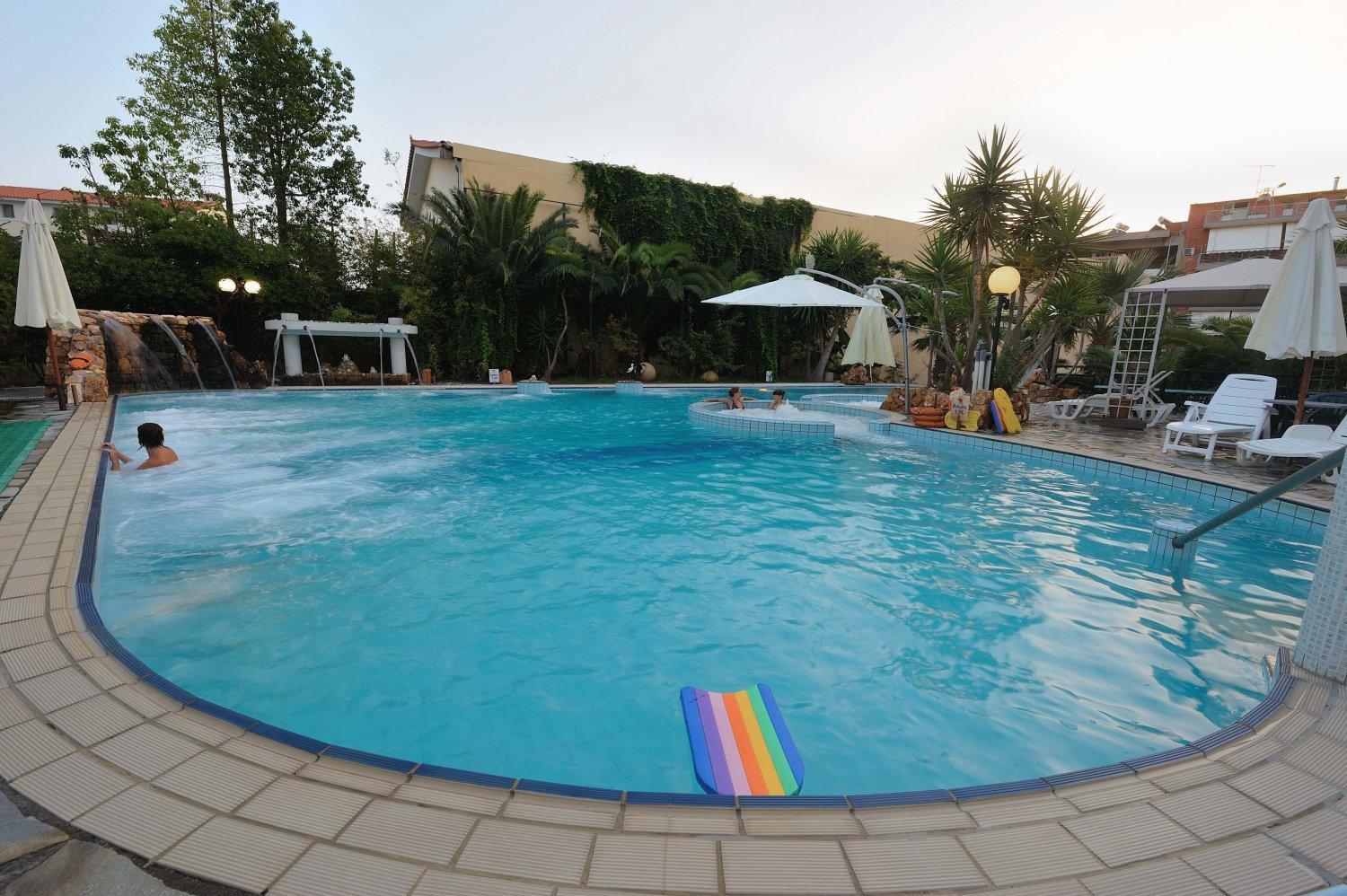 Kentrikon Hotel & Spa Lutrá Edipszú Kültér fotó