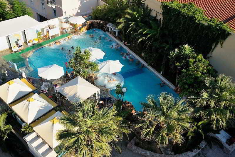 Kentrikon Hotel & Spa Lutrá Edipszú Kültér fotó
